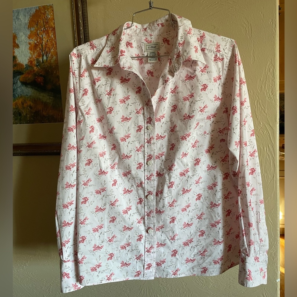 L.L. Bean light pink wildflower pattern button down - Picture 5 of 7